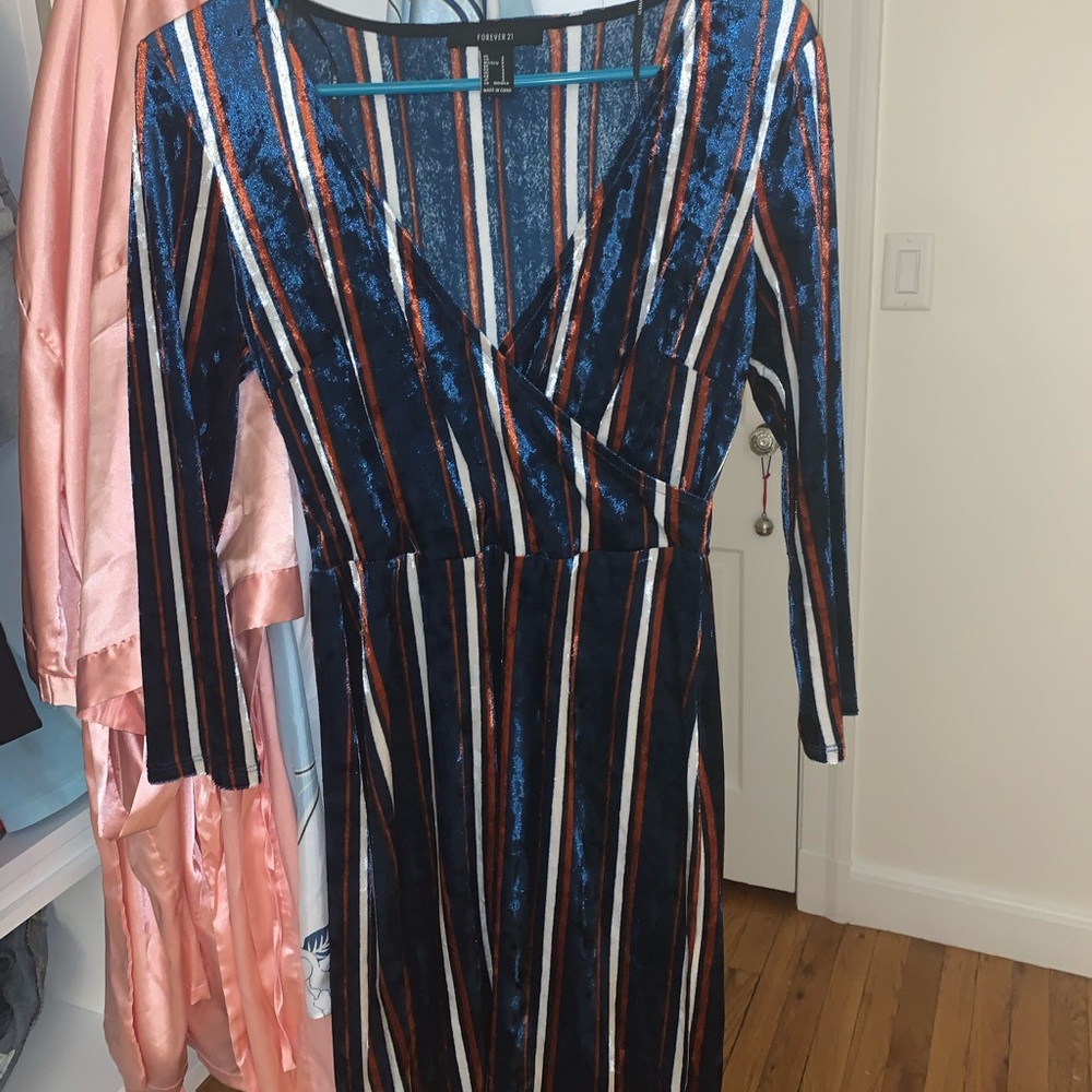 Forever21 velvet dress